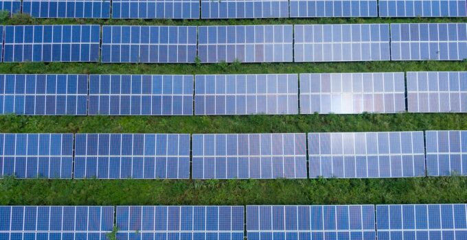 How to Increase Solar Panel Efficiency (10 Tips)