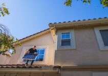 The Ultimate Guide on How to Clean Solar Panels on Your Roof