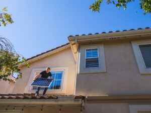 How to Clean Solar Panels on Roof